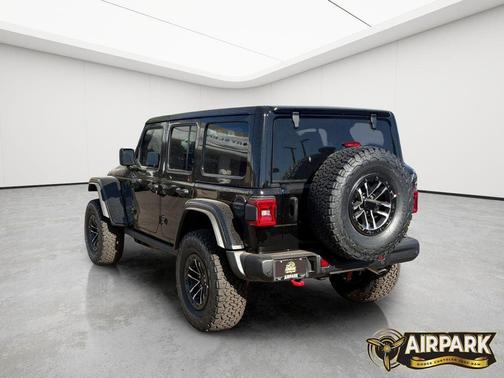 Black Clearcoat 2026 Jeep Wrangler Rubicon