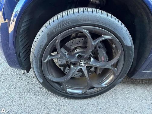 2019 Alfa Romeo Stelvio Quadrifoglio