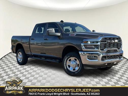 2025 RAM 2500 Tradesman Crew Cab 4x4 6'4' Box