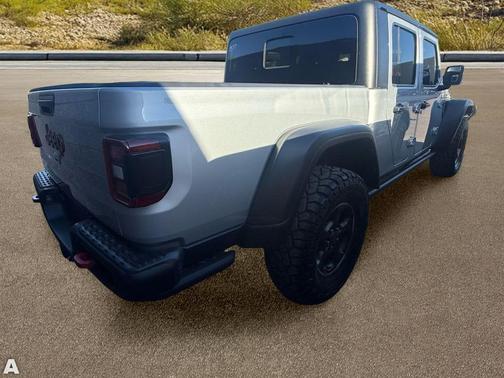Silver Zynith Clearcoat 2022 Jeep Gladiator Rubicon