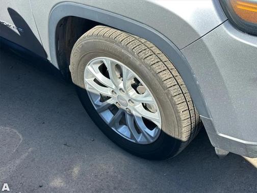 2021 Jeep Cherokee Latitude