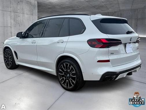 2024 BMW X5 M60i