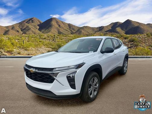 2025 Chevrolet Trax LS