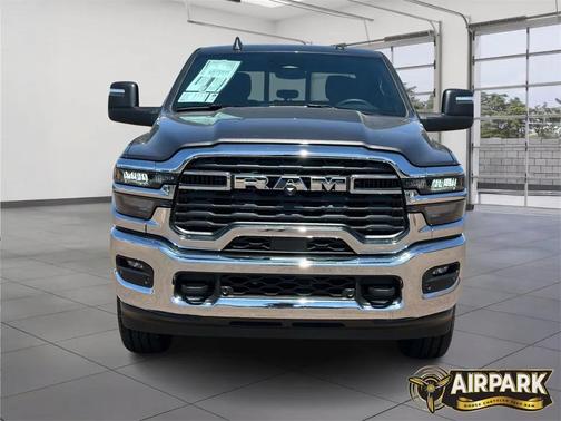 2025 RAM 2500 Tradesman Crew Cab 4x4 6'4' Box