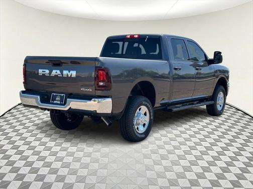 2025 RAM 2500 Tradesman Crew Cab 4x4 6'4' Box