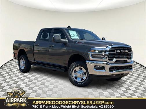 2025 RAM 2500 Tradesman Crew Cab 4x4 6'4' Box