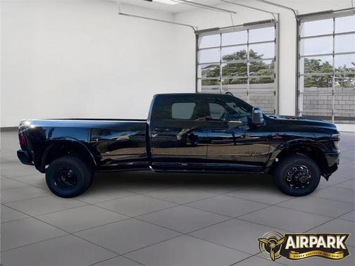 2026 RAM 3500 Limited
