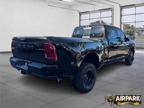 2026 RAM 3500 Limited