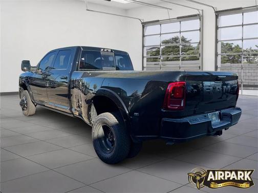 2026 RAM 3500 Limited