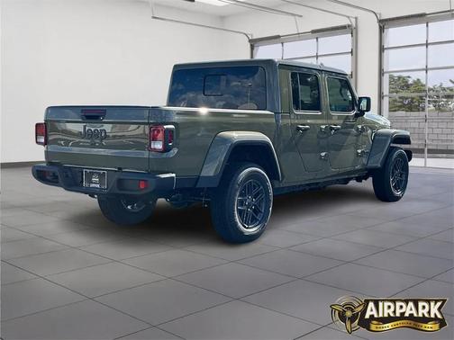 2025 Jeep Gladiator Sport S