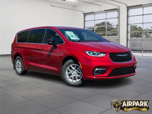 2025 Chrysler Pacifica L