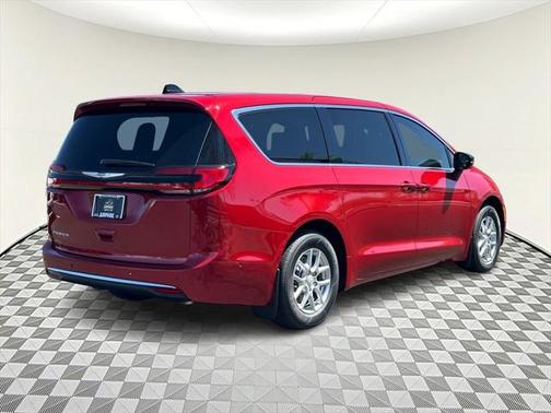 2025 Chrysler Pacifica L