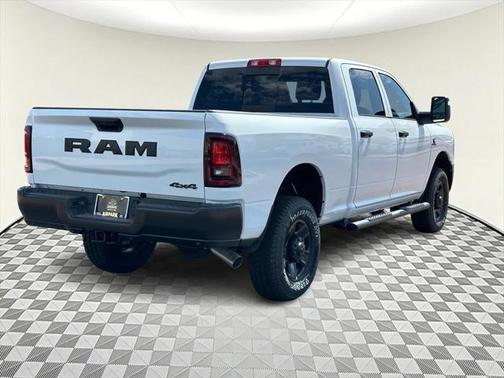 2025 RAM 2500 Tradesman Crew Cab 4x4 6'4' Box