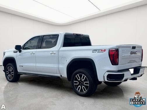 Summit White 2025 GMC Sierra 1500 AT4