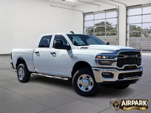 2026 RAM 3500 Tradesman Crew Cab 4x4 6'4' Box