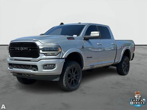 2022 RAM 2500 Laramie Crew Cab 4x4 6'4' Box