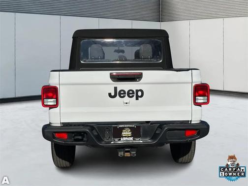 2024 Jeep Gladiator Sport