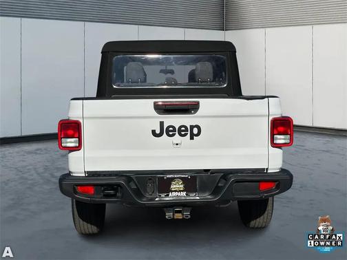 2024 Jeep Gladiator Sport