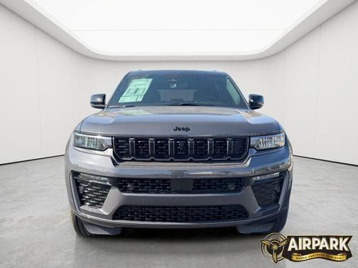 Baltic Gray Metallic Clearcoat 2026 Jeep Grand Cherokee Limited