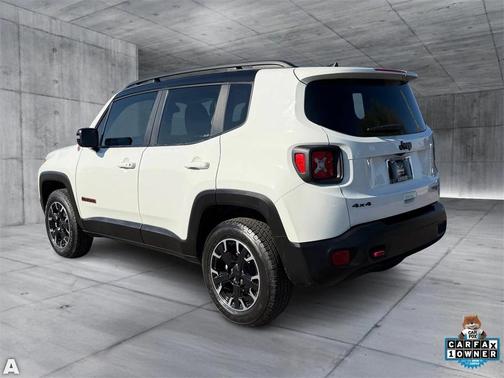 2023 Jeep Renegade Trailhawk