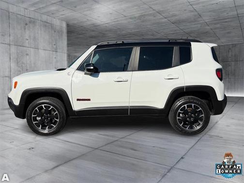 2023 Jeep Renegade Trailhawk