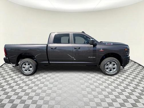 2025 RAM 2500 Big Horn Crew Cab 4x4 6'4' Box