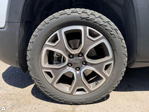 Glacier Metallic 2016 Jeep Renegade Limited