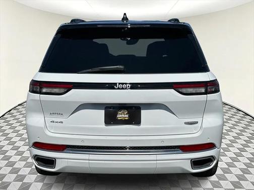 2025 Jeep Grand Cherokee Summit