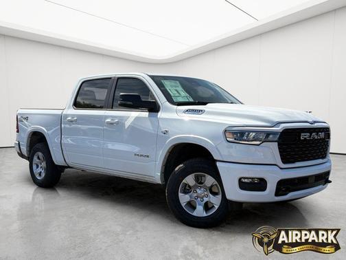 Bright White Clearcoat 2026 RAM 1500 Big Horn/Lone Star