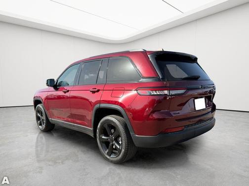 Velvet Red Pearlcoat 2023 Jeep Grand Cherokee Limited