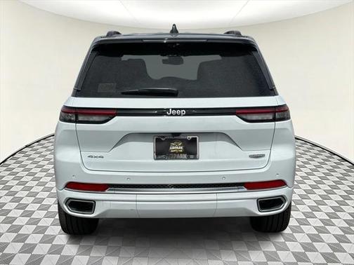 2025 Jeep Grand Cherokee Summit