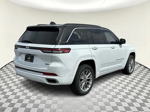 2025 Jeep Grand Cherokee Summit
