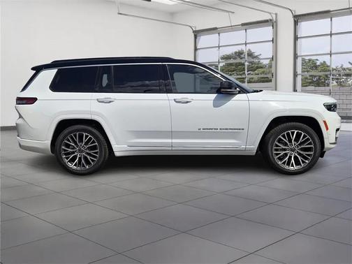 2025 Jeep Grand Cherokee L Summit Reserve