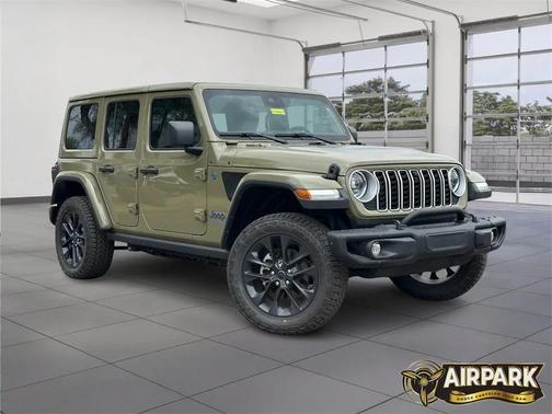 2025 Jeep Wrangler 4xe Sahara