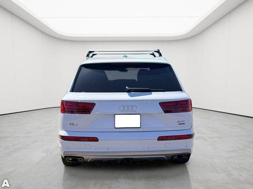 Glacier White 2018 Audi Q7 3.0T Prestige