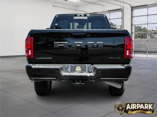 2025 RAM 2500 Laramie Crew Cab 4x4 6'4' Box
