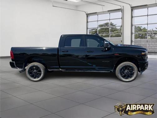 2025 RAM 2500 Laramie Crew Cab 4x4 6'4' Box