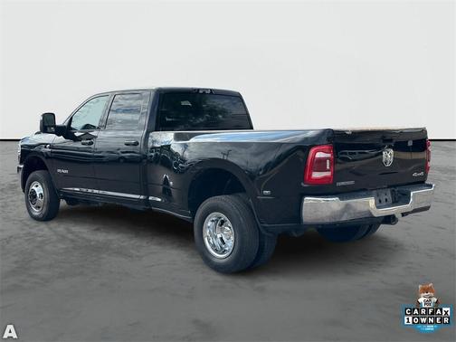 2023 RAM 3500 Big Horn Crew Cab 4x4 8' Box