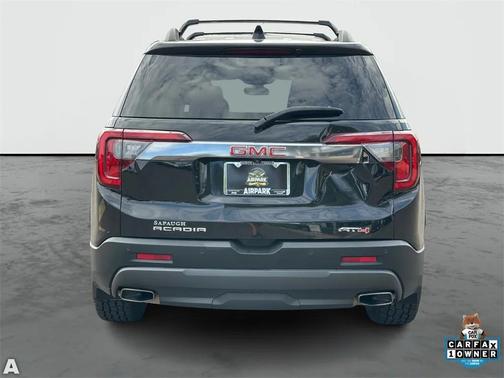 2022 GMC Acadia AWD AT4