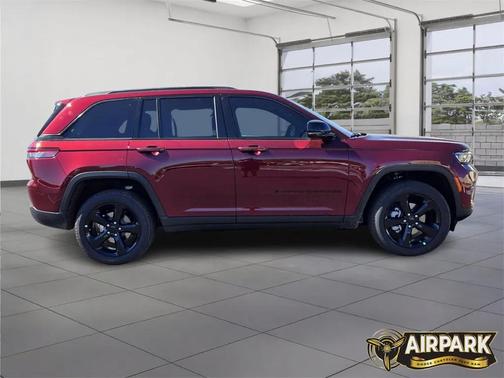 2025 Jeep Grand Cherokee Overland