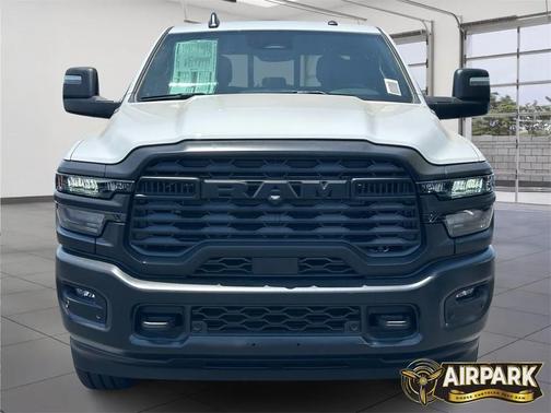 2025 RAM 2500 Tradesman Crew Cab 4x4 6'4' Box
