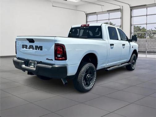 2025 RAM 2500 Tradesman Crew Cab 4x4 6'4' Box