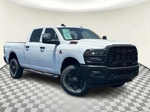2025 RAM 2500 Tradesman Crew Cab 4x4 6'4' Box