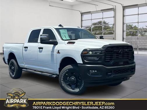 2025 RAM 2500 Tradesman Crew Cab 4x4 6'4' Box