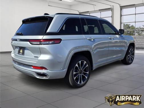 2025 Jeep Grand Cherokee Overland