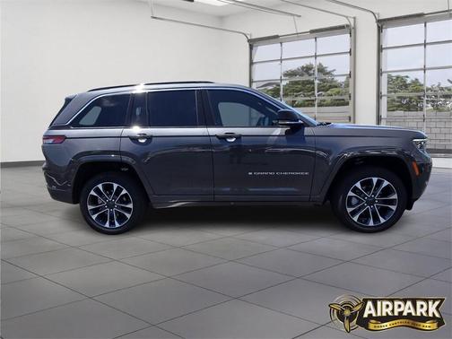 2025 Jeep Grand Cherokee Overland
