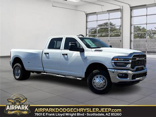 2026 RAM 3500 Tradesman Crew Cab 4x4 8' Box