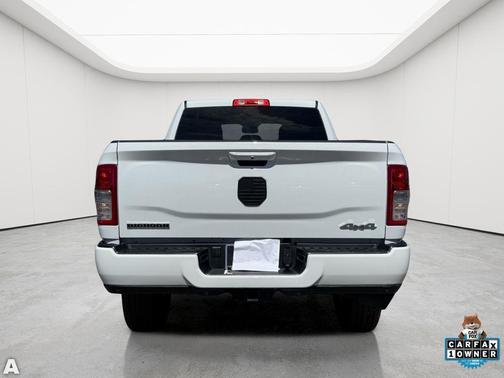 Bright White Clearcoat 2024 RAM 2500 Big Horn Crew Cab 4x4 6'4' Box