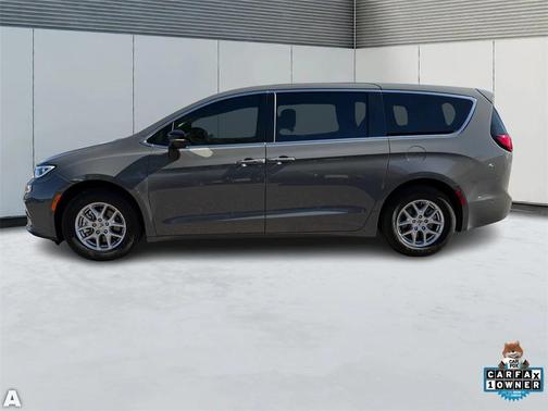 2025 Chrysler Pacifica L