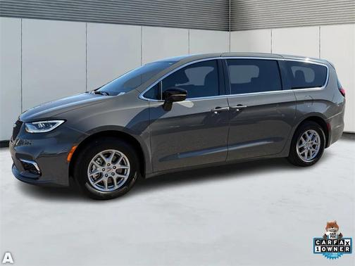 2025 Chrysler Pacifica L